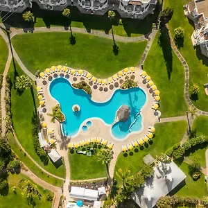 4* Semesteranläggning (resort) Clube Garden Village